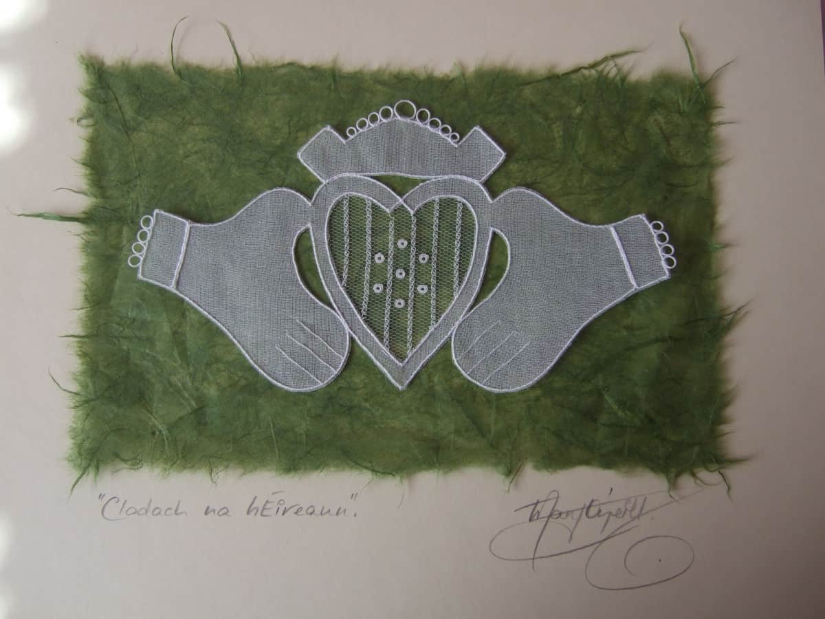 Cladach na hÉireann (L) - Moss Green